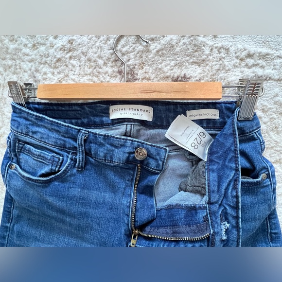 Social Standard by Sanctuary cropped jeans - Picture 3 of 6